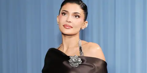 Celebrities Are Opening Up About Surgery — But the Truth Is More Complex